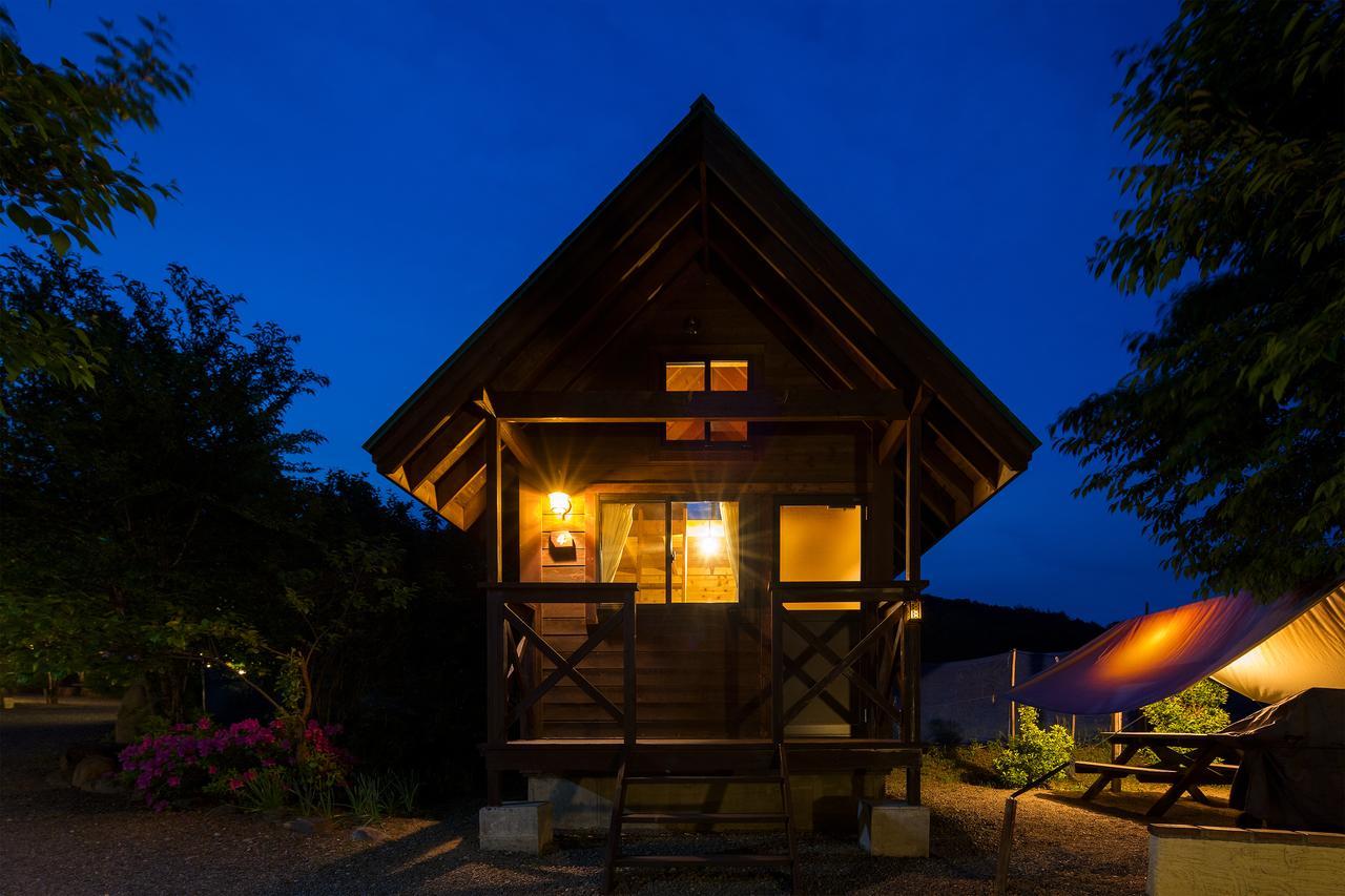 Asian Camp Resort Tapa Minakami Exteriör bild