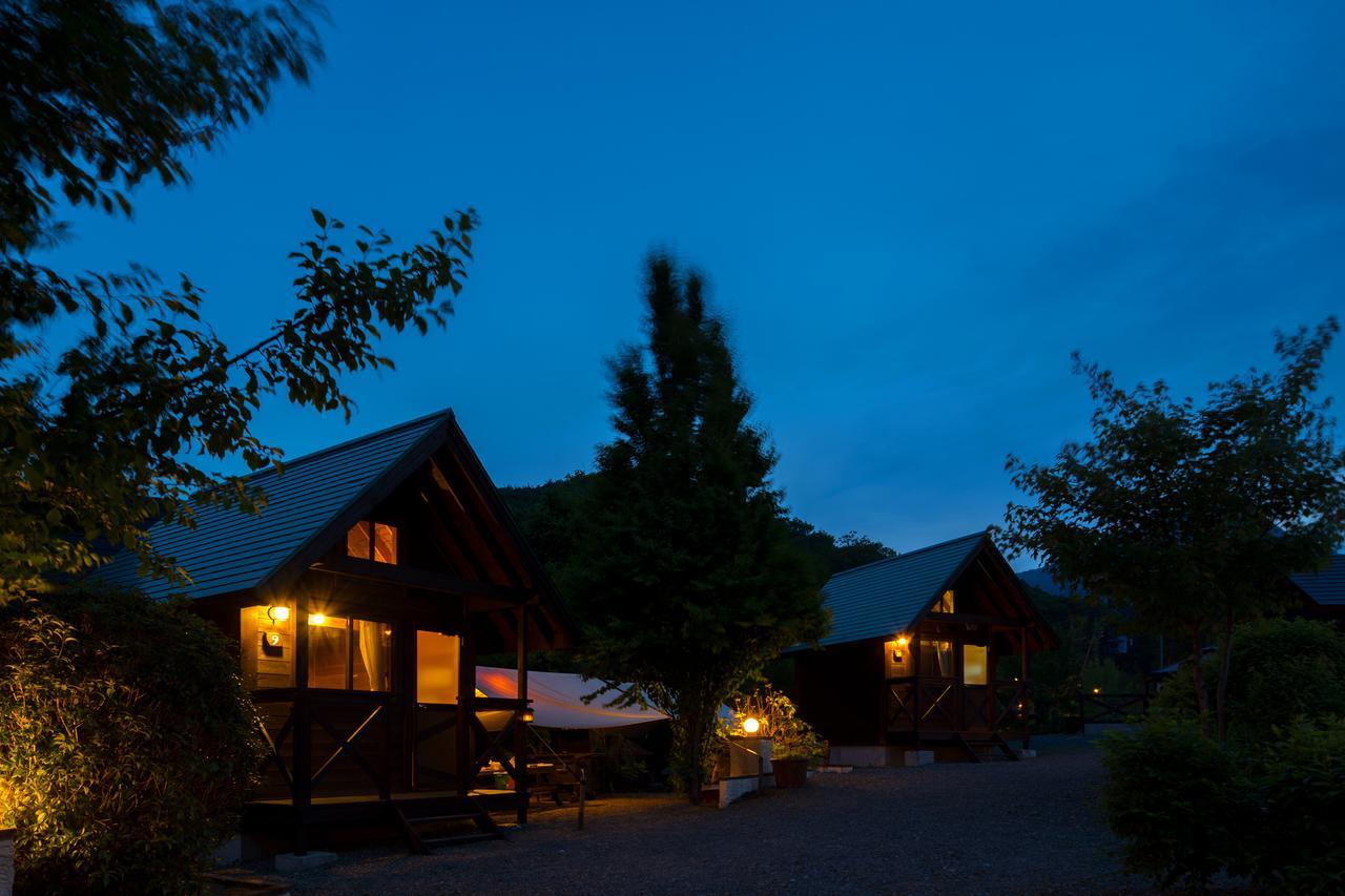 Asian Camp Resort Tapa Minakami Exteriör bild